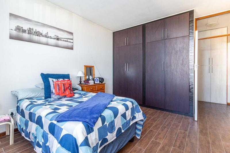 To Let 1 Bedroom Property for Rent in Loevenstein Western Cape